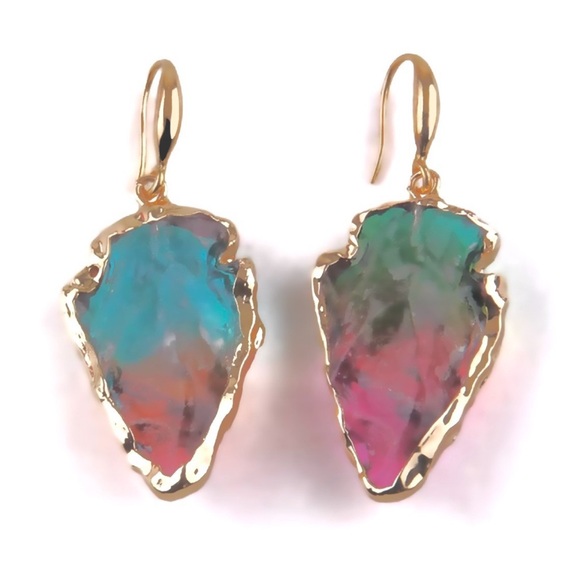 “Ombre Arrowhead” Angel Aura Rainbow Quartz Striking Tip Point Head Gold Earring - Picture 5 of 6